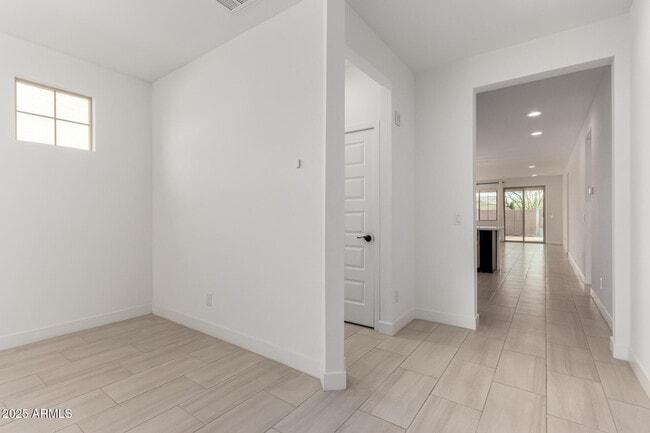 Building Photo - 12399 W Forest Pleasant Pl