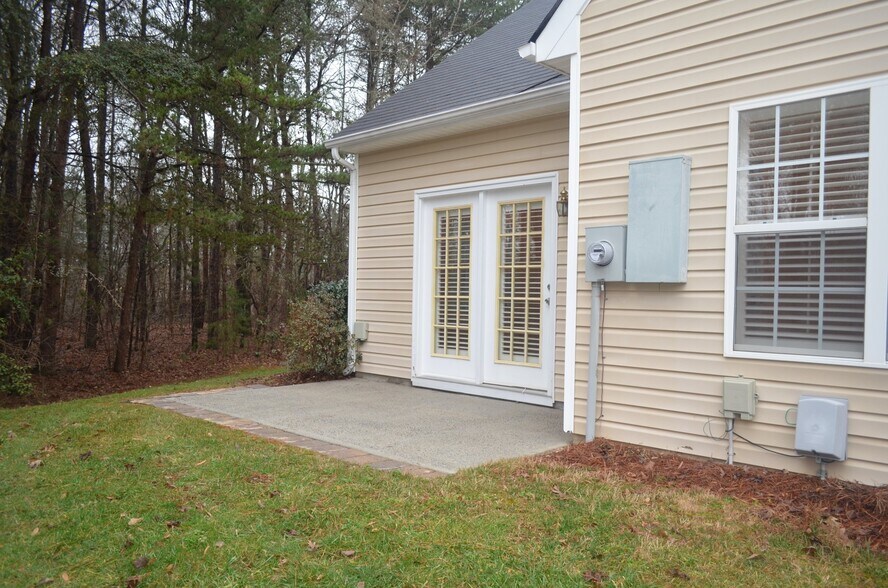 Building Photo - 8955 Bryant Field Cir