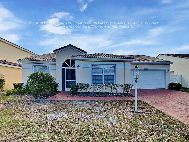 Primary Photo - 10113 Oak Bark Ln