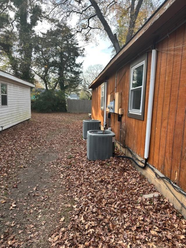 Building Photo - 415 N Oceana Blvd