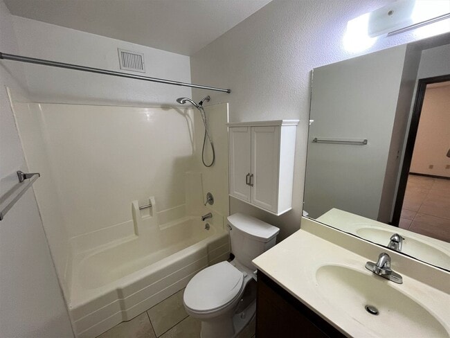 Building Photo - TOWNHOME - VILLAGE OF OAK CREEK - WILD TURKEY