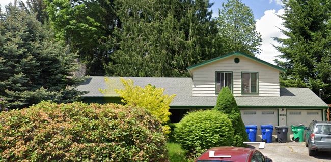 Primary Photo - 2001 Swanee Pl SE