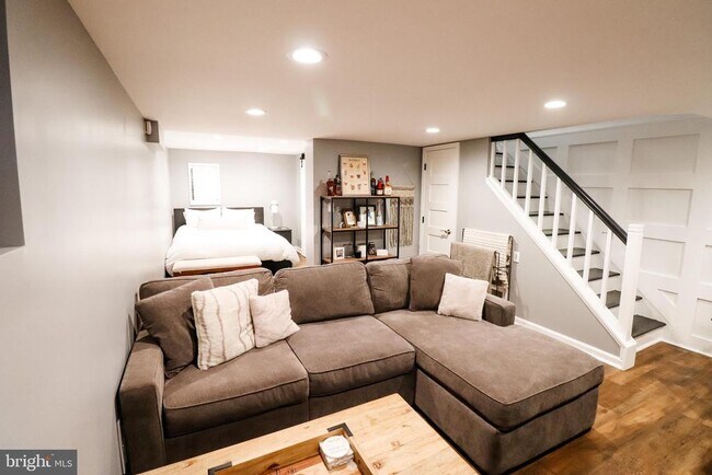 Building Photo - 3620 S Taylor St