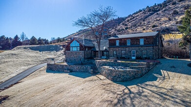 Building Photo - 850 Shelton Rd