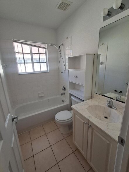 Building Photo - 4207 Napoli Lake Dr