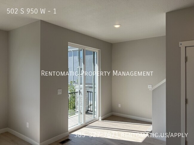 Building Photo - 502 S 950 W