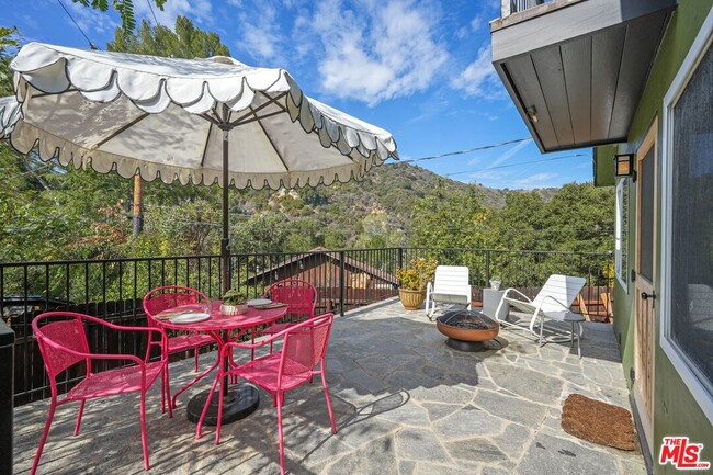 Building Photo - 21549 Summit Trail
