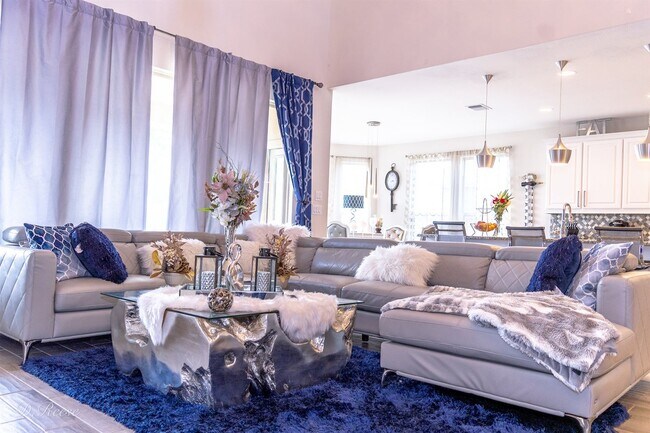 Building Photo - 456 Turning Stone