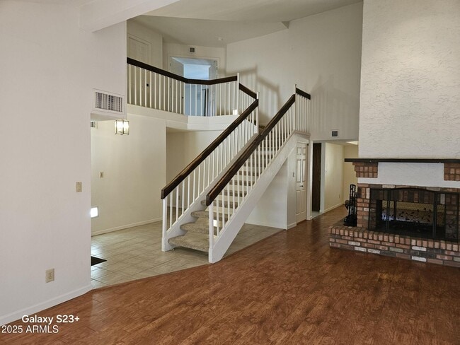 Building Photo - 2344 W Lobo Ave