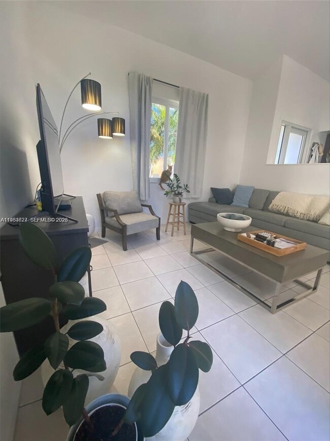 Building Photo - 6131 NW 43rd Ave