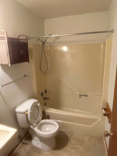 Building Photo - 85 Wilson St