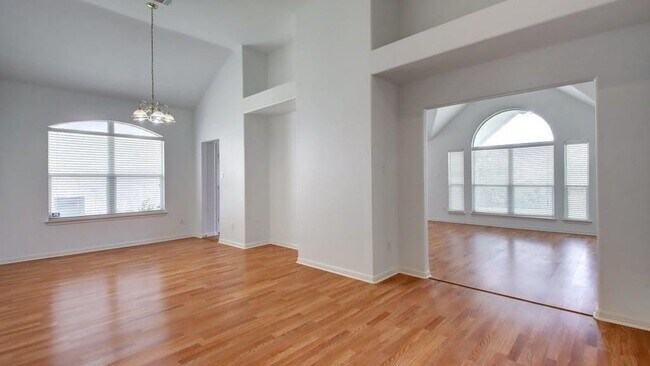 Building Photo - 11717 Dunfries Ln