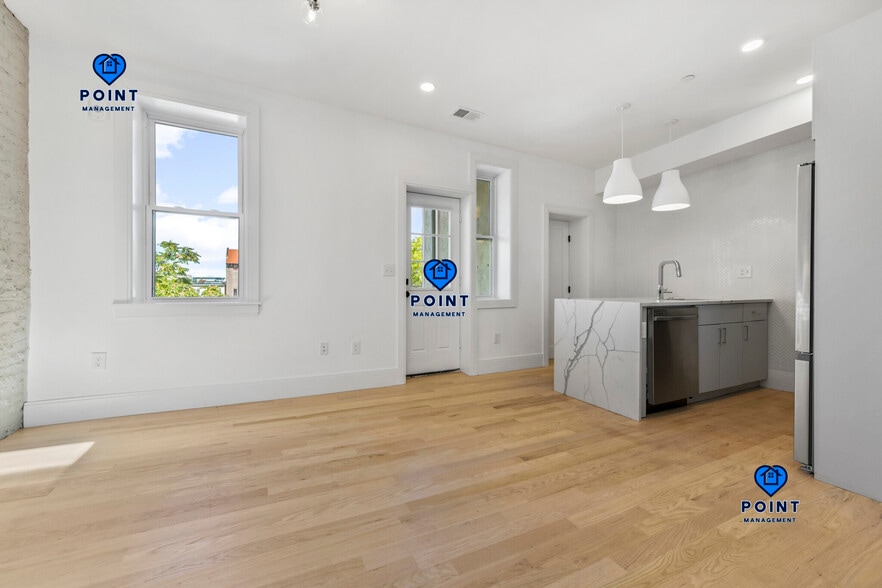 Building Photo - 86 Chelsea St