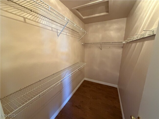 Building Photo - 4342 Valley Sage Dr