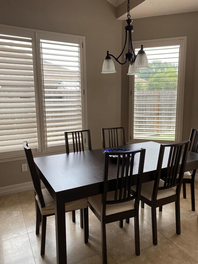 Building Photo - 11611 Canyon Breeze Dr