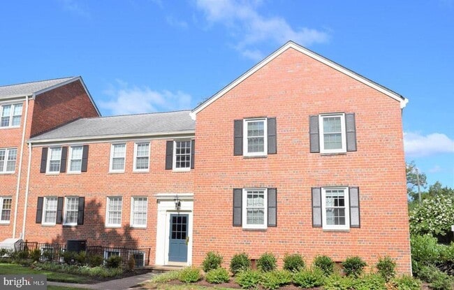 Building Photo - 6512 Potomac Ave