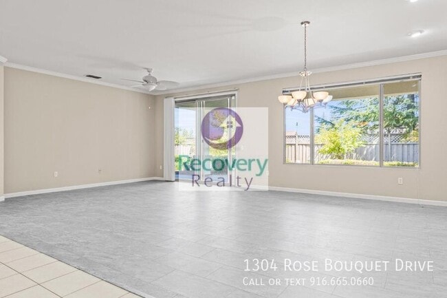 Building Photo - 1304 Rose Bouquet Dr