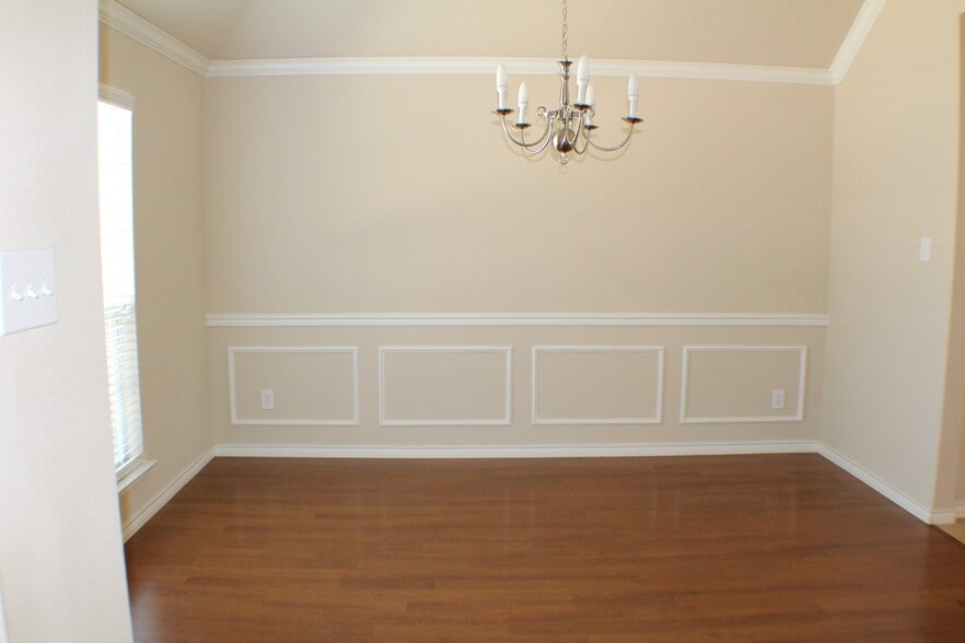 Dinning Room - 1614 Westfield way