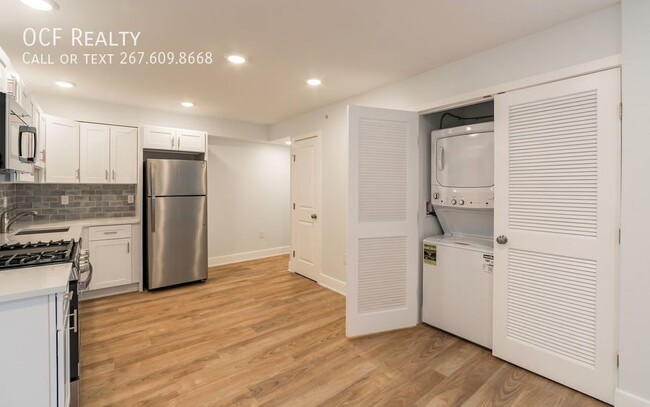 Building Photo - Modern Brewerytown Two Bedroom / One Bathr...