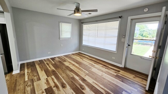 Building Photo - 231 Shamrock Rd