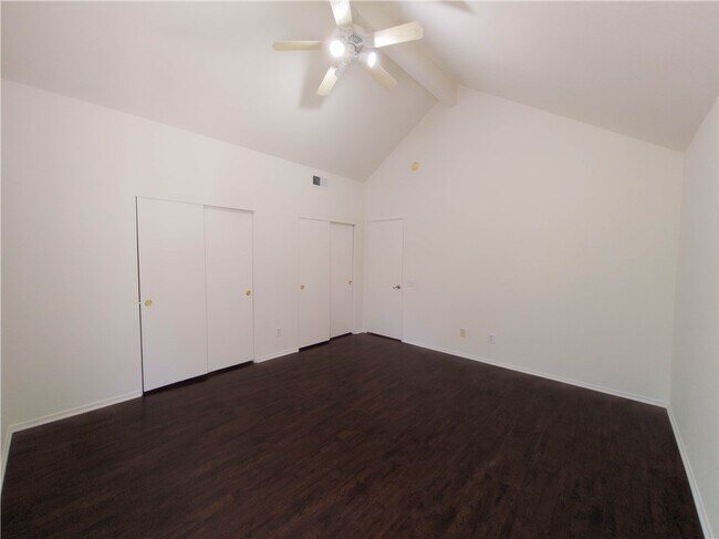 Building Photo - 21032 Primrose Ln