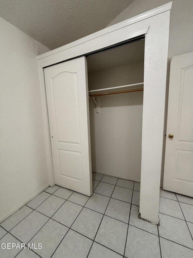 Building Photo - 9128 Lacebark Elm Dr