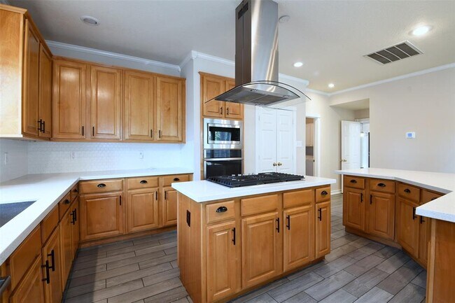 Building Photo - 18719 Racquet Sports Way