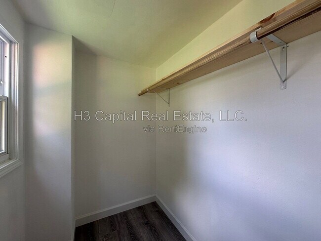Building Photo - 435 N 38th St