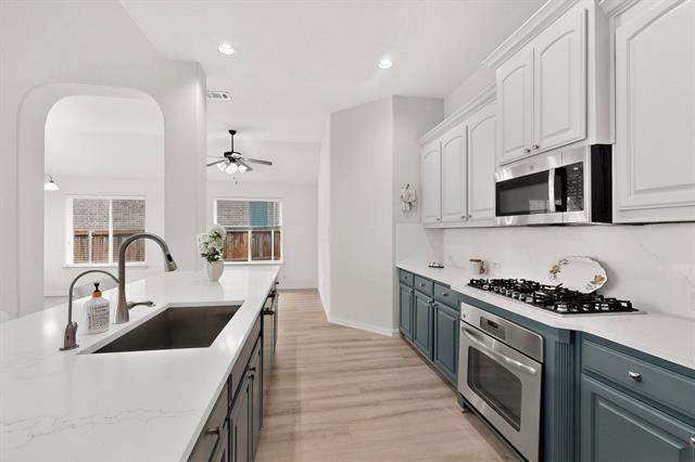 Building Photo - 2405 Hammock Lake Dr