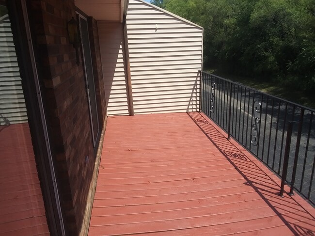 Condo deck - 2834 Sandy Hollow Rd