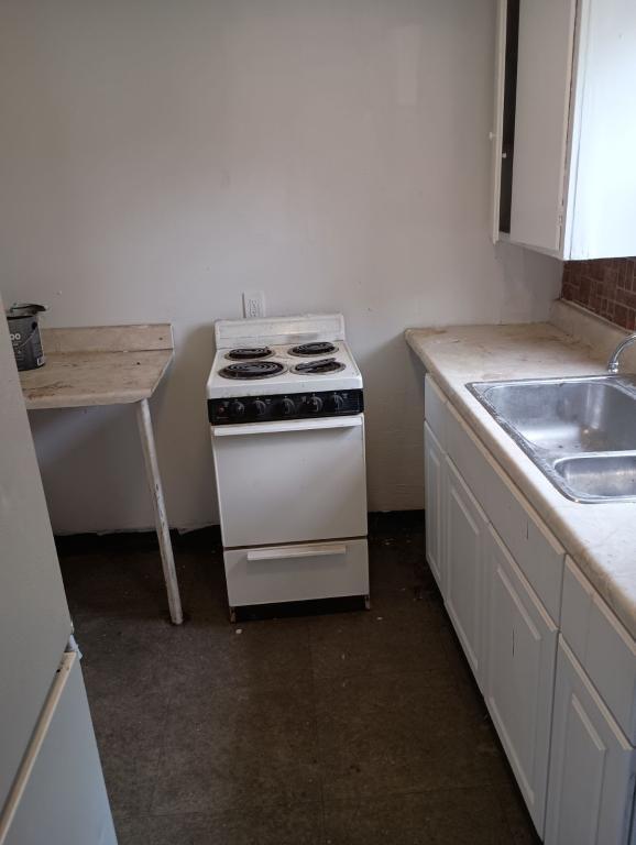 Building Photo - 861 Glenwood Ave