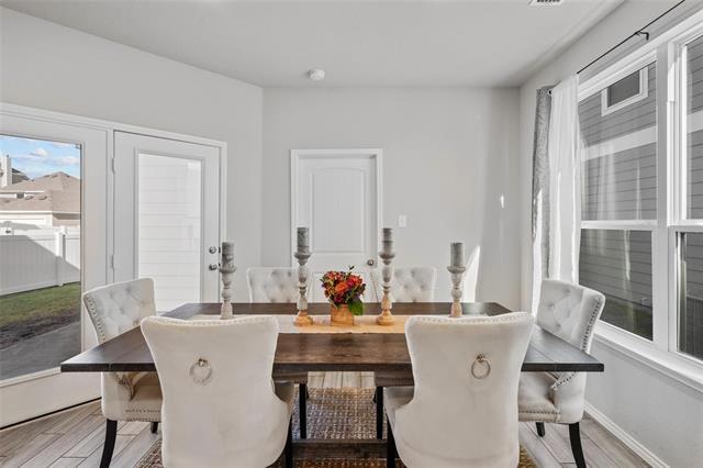 Building Photo - 10049 Adams Ln