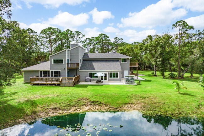 Building Photo - 12151 Old Indiantown Rd