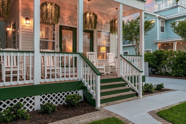 Building Photo - 4465 Clipper Cove