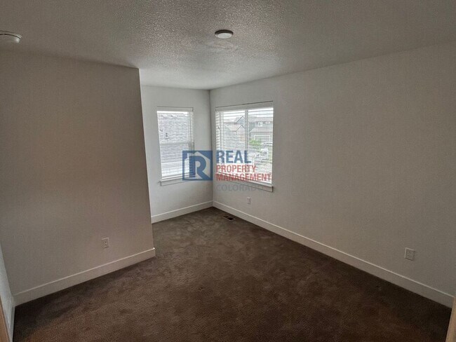 Building Photo - 5955 Rendezvous Pkwy