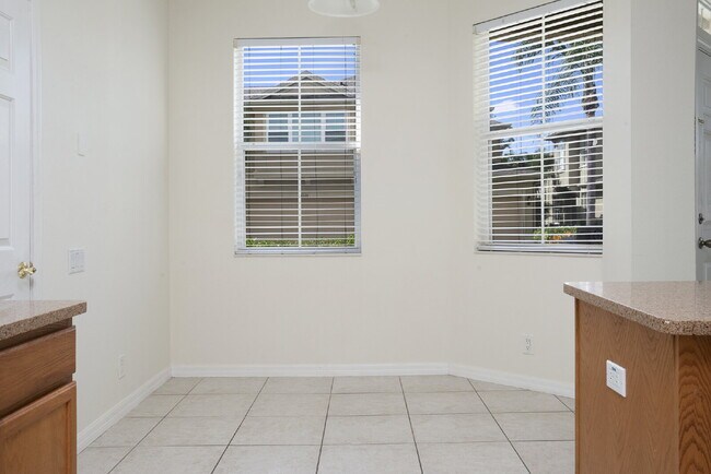 Building Photo - Pinellas Park, Gated Townhome Community 3/...