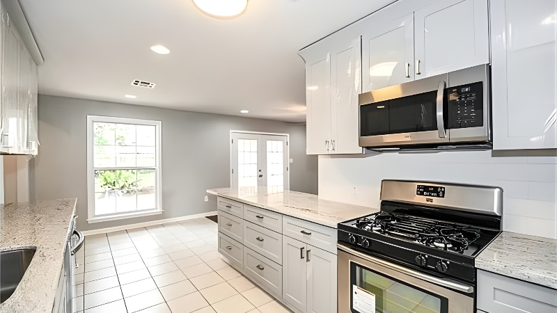 Building Photo - 3834 Cambridge St