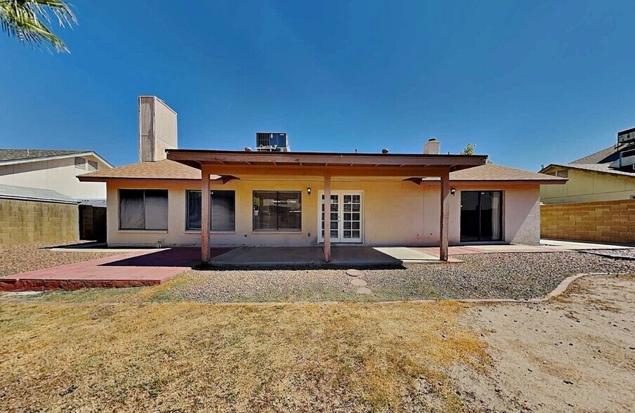 Building Photo - 7543 W Cheryl Dr