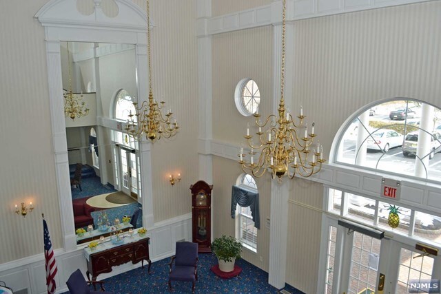 Building Photo - 6303 Richmond Rd
