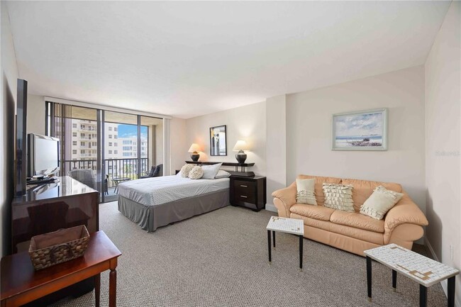 Building Photo - 11 Sunset Dr