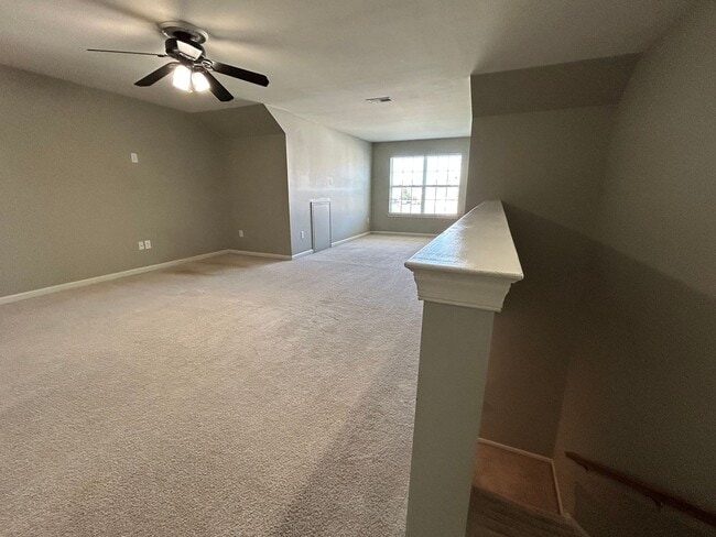 Building Photo - 941 Lansdowne Rd