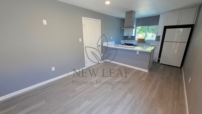 Building Photo - 17017 Holguin Ct