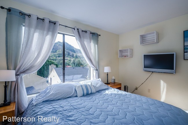 Building Photo - 2 br, 1 bath  - 750 Chorro #15