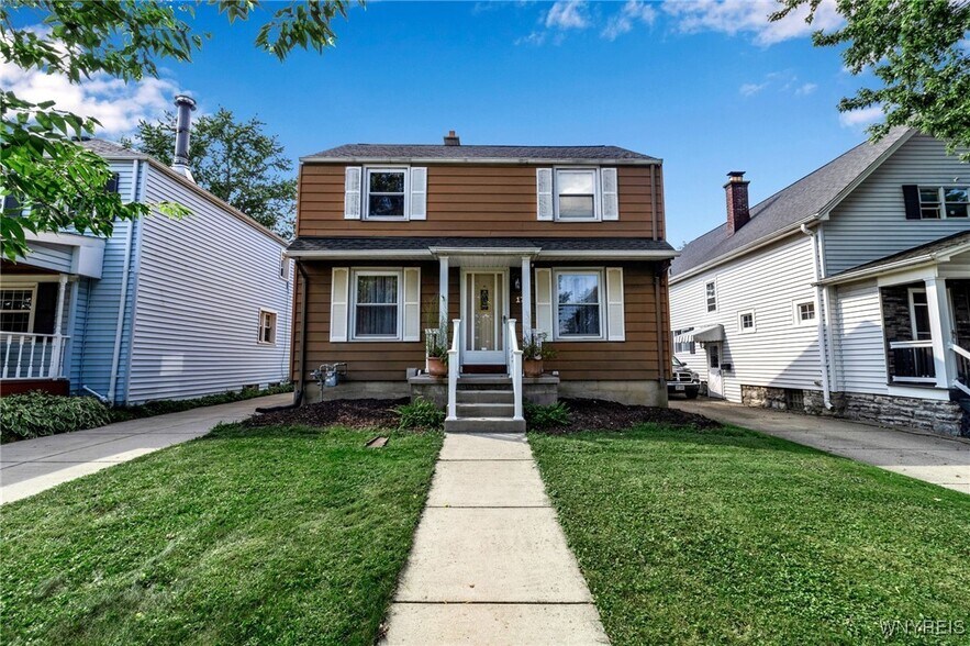 Building Photo - 178 Wellington Ave