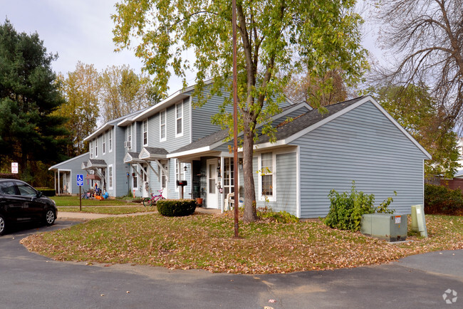 Building Photo - Fort Edward Village Apartments