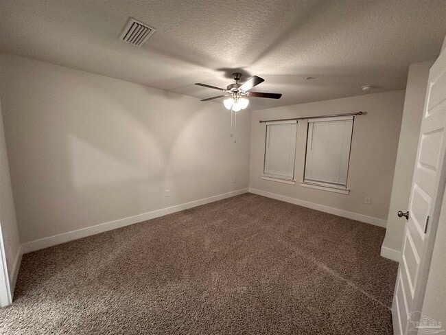 Building Photo - 1542 Iroquois Ct