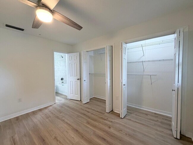 Building Photo - Available Now | Move-In Ready Rental in SE Ocala/Silversprings Shores