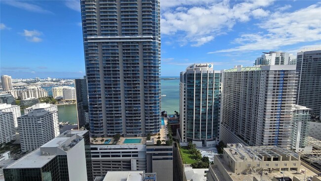 Primary Photo - 1060 Brickell Ave