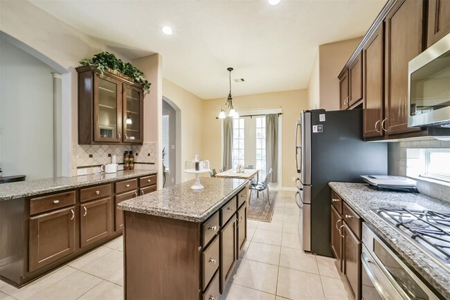 Building Photo - 24919 Ginger Ranch Dr