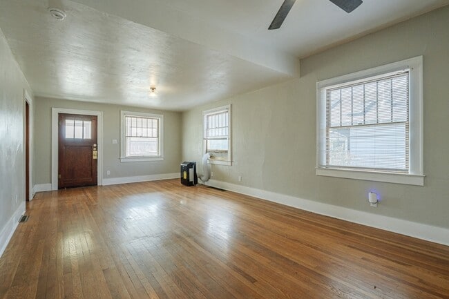 Building Photo - 1258 Colorado Ave